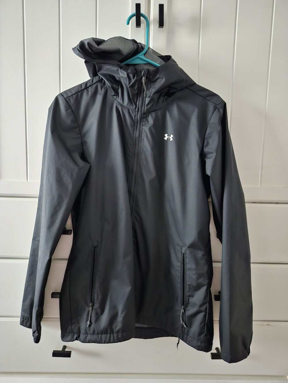 Under Armour Black Hooded Rain Jacket Sz S